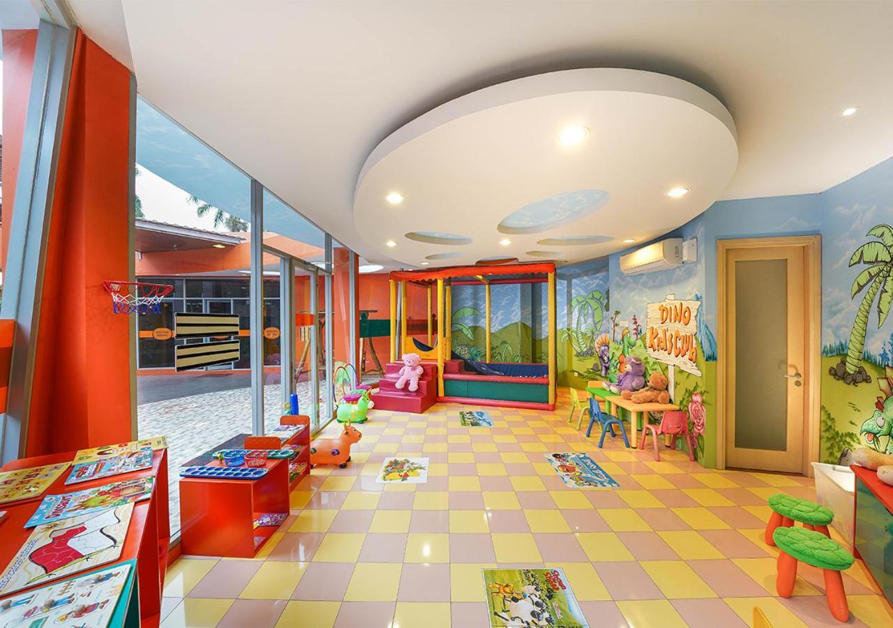 Harris Hotel Sentul City Bogor Extérieur photo