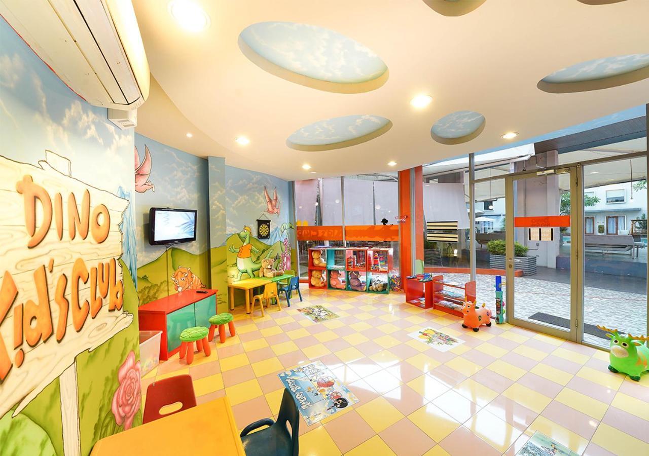 Harris Hotel Sentul City Bogor Extérieur photo