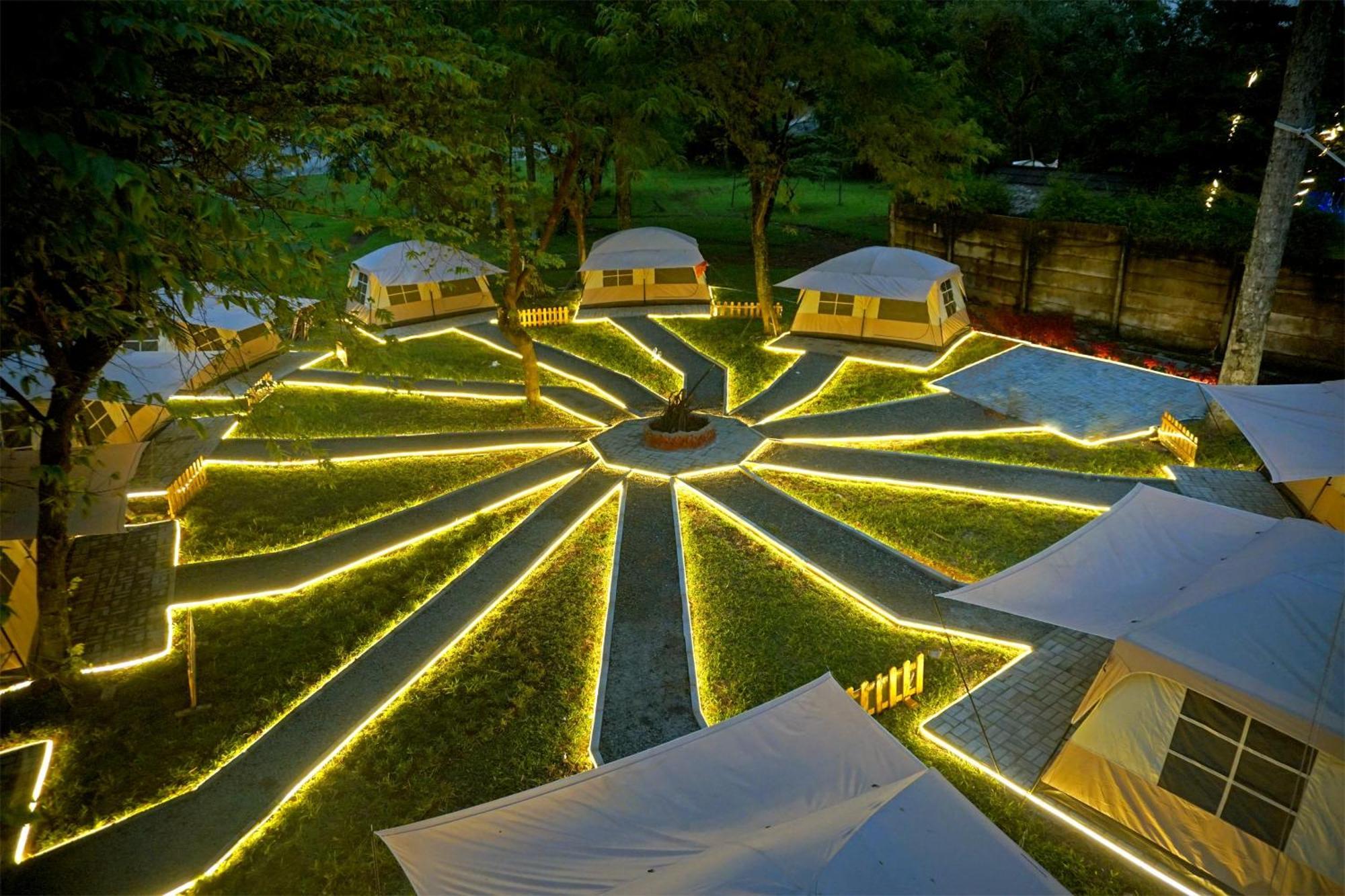 Harris Hotel Sentul City Bogor Extérieur photo