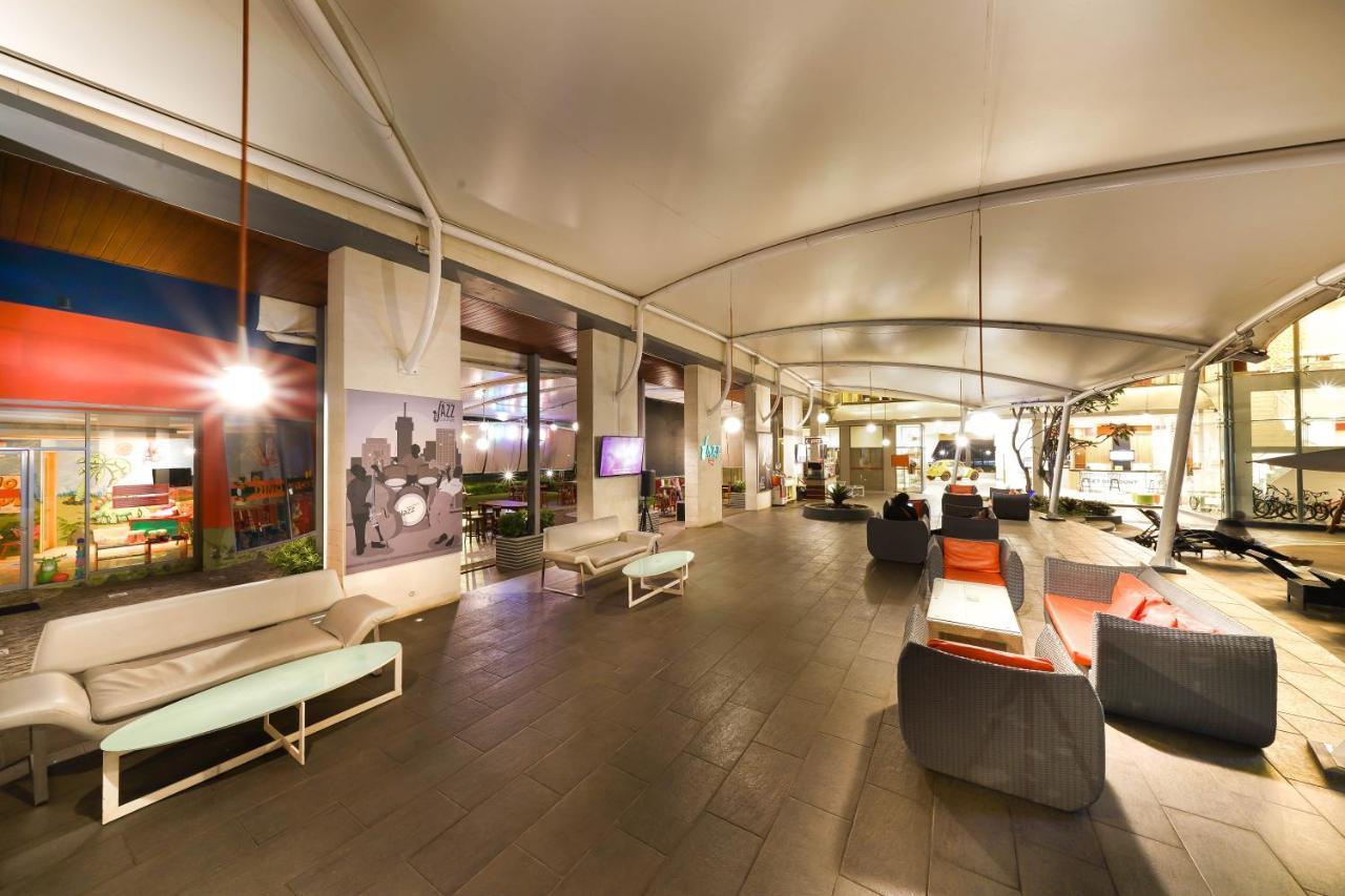 Harris Hotel Sentul City Bogor Extérieur photo